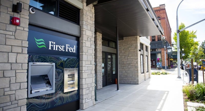 Community bank uses vantage point to implement salesforce wall to wall across their institution