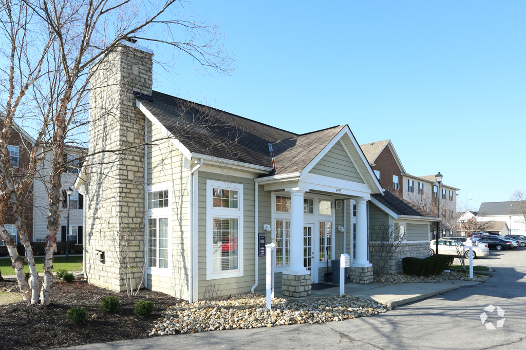 Enclave at Albany Park